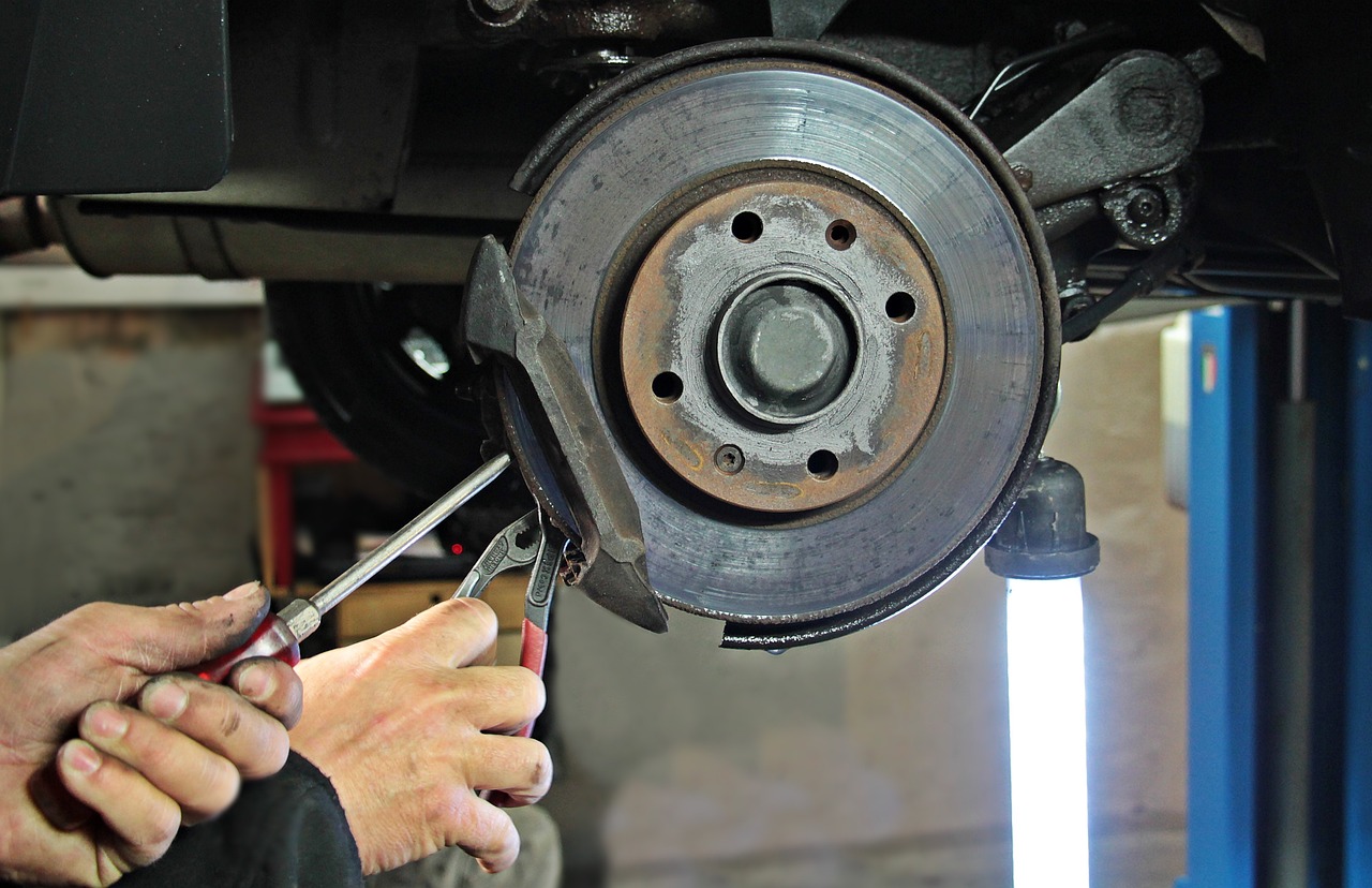 Kursy na stanowisko technika mechanika pojazdów - jakie są zadania tego stanowiska?